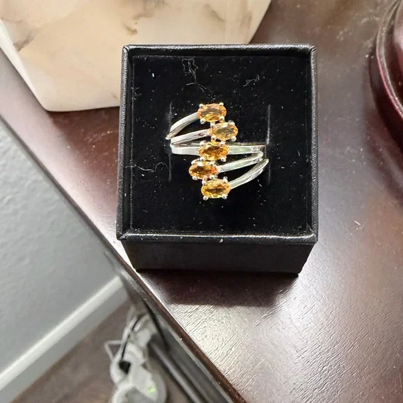 Sterling Silver Citrine Ring - Picture 5 of 5
